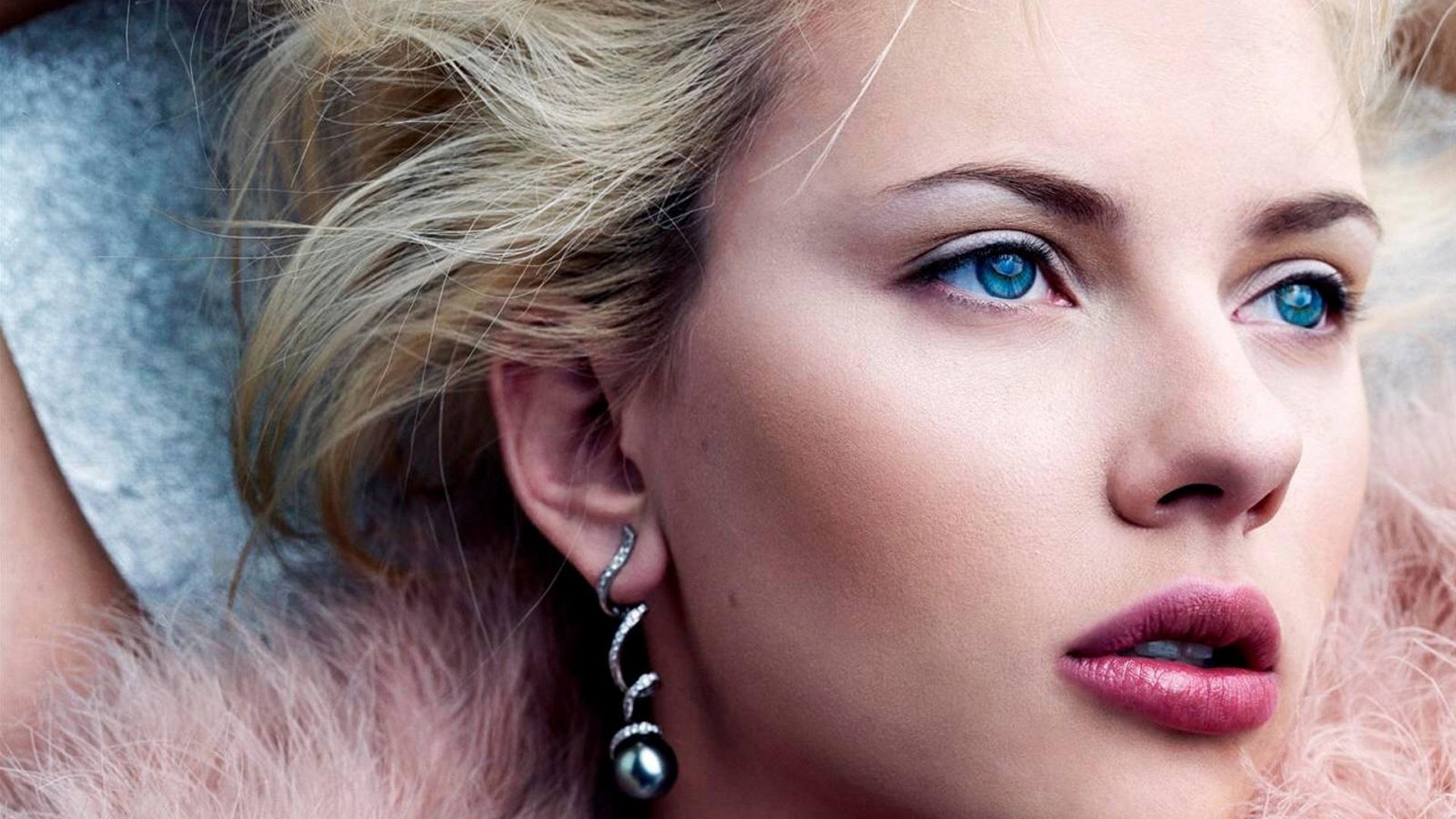 Scarlett Johansson Beautiful X HDtv 1080p Wallpaper