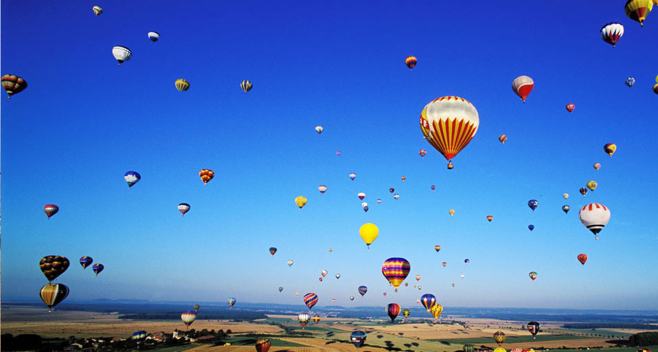 Hot Air Balloon Lorraine Montgolfi Res Survolant La
