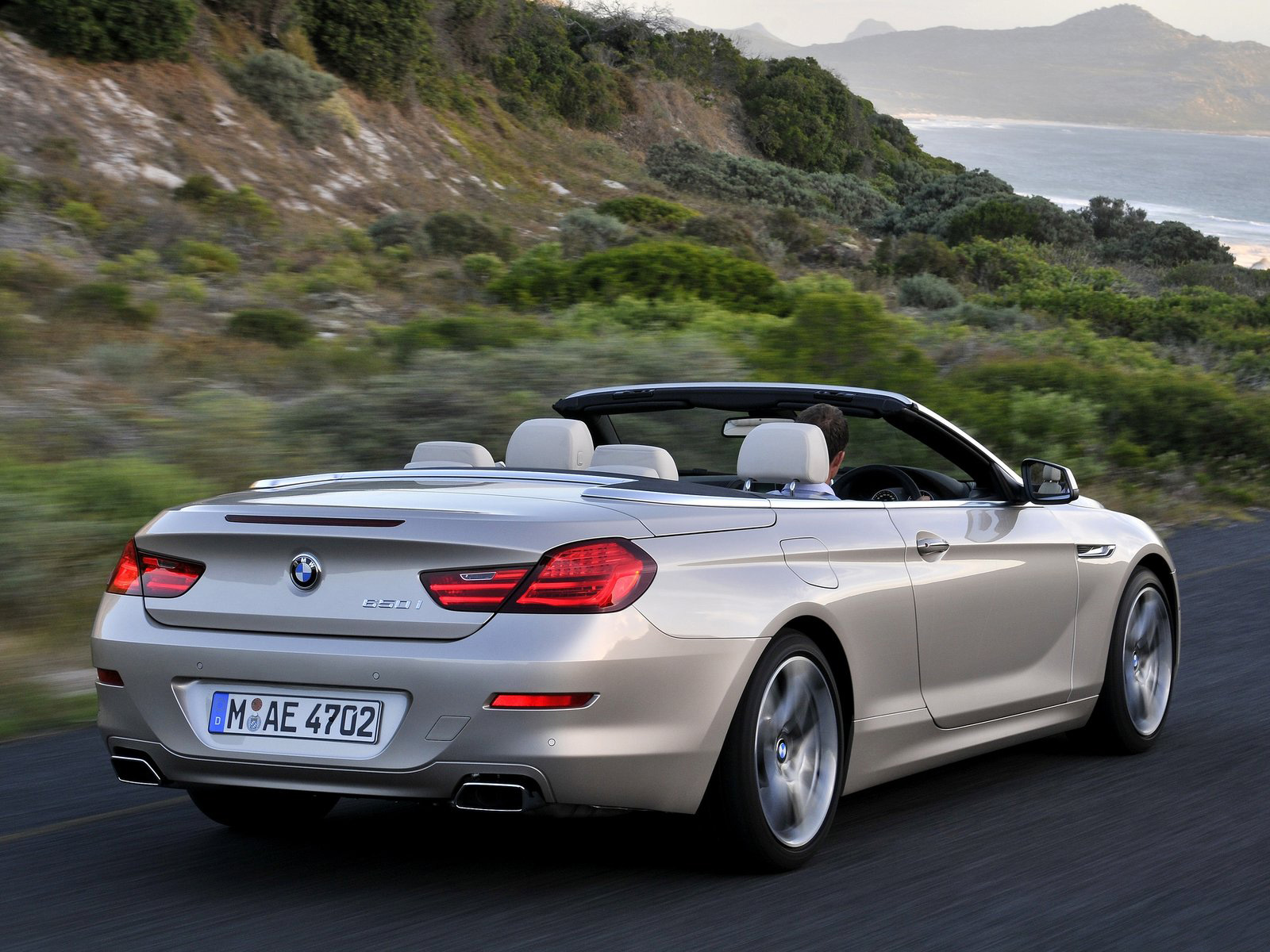 Bmw Series Convertible Wallpaper Features