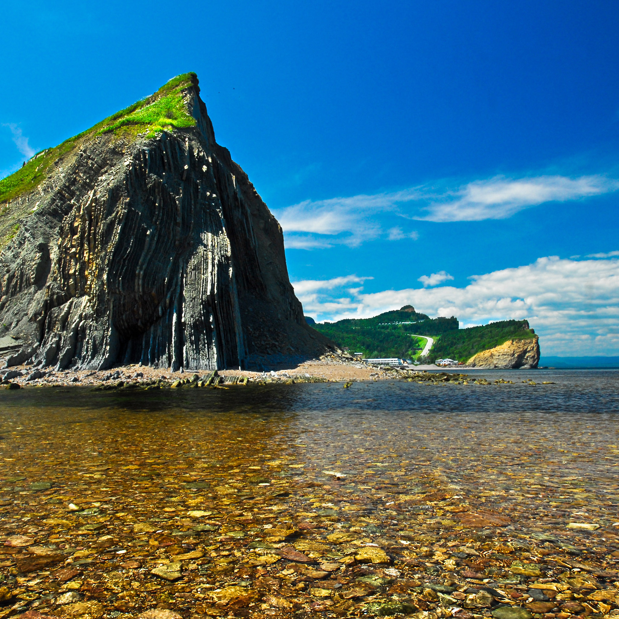 Crystal Clear Water And Blue Sky iPad Wallpaper