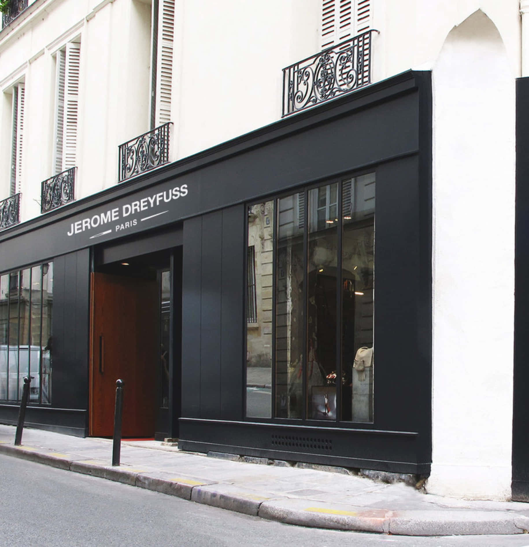 J R Me Dreyfuss Paris Store Wallpaper