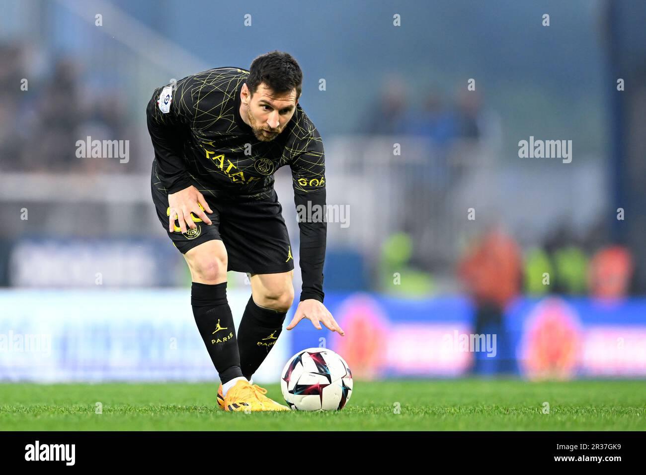 Messi paris free hi res stock photography and images   Alamy