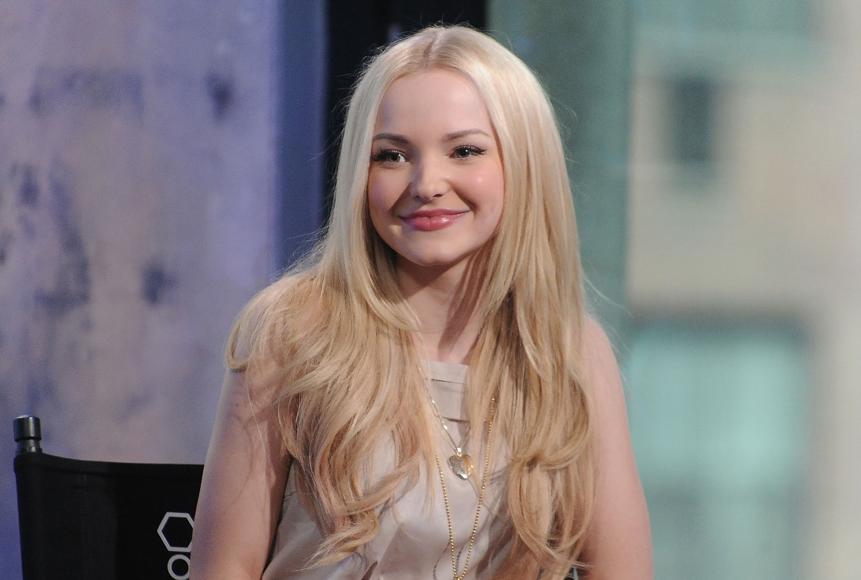 Dove Cameron Wallpapers Images Photos Pictures Backgrounds 3000x2022