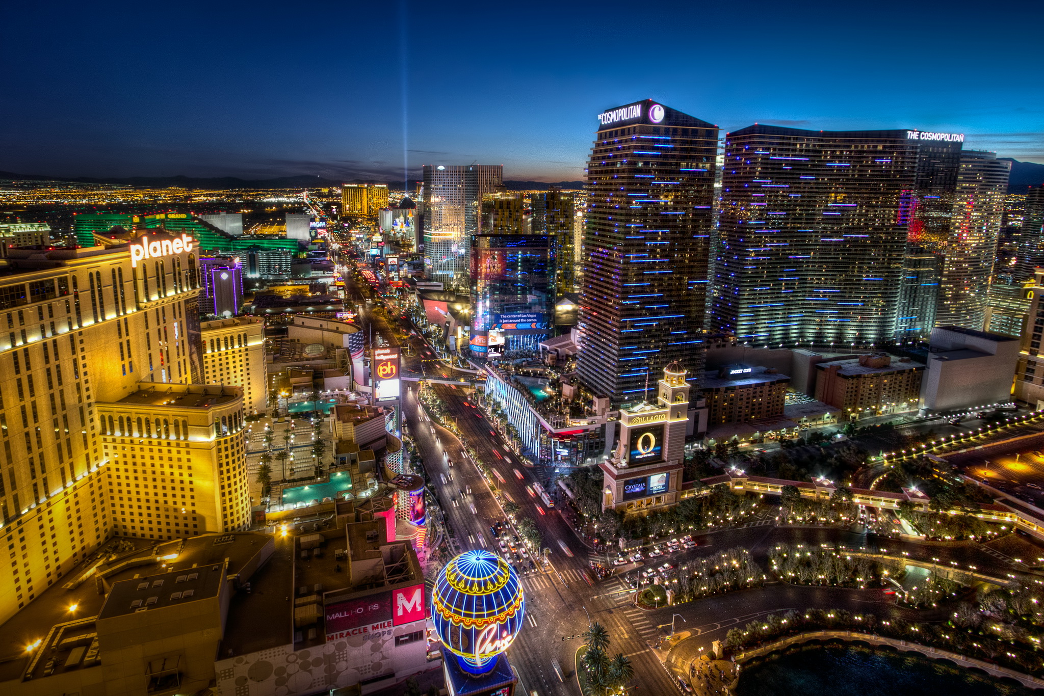 Las Vegas Strip HDr Buildings Signs Neon Roads Wallpaper