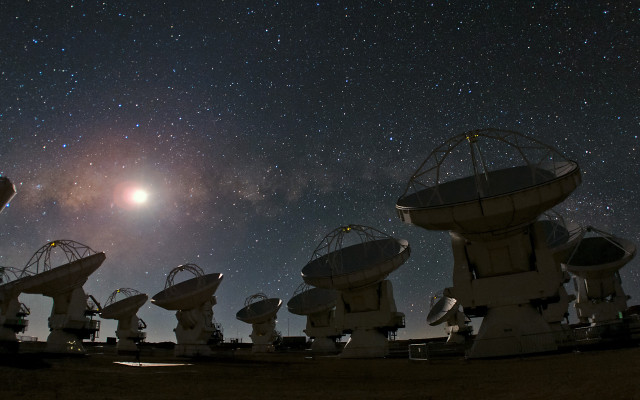 Shows The Antennas Of Atacama Large Millimeter Submillimeter Array