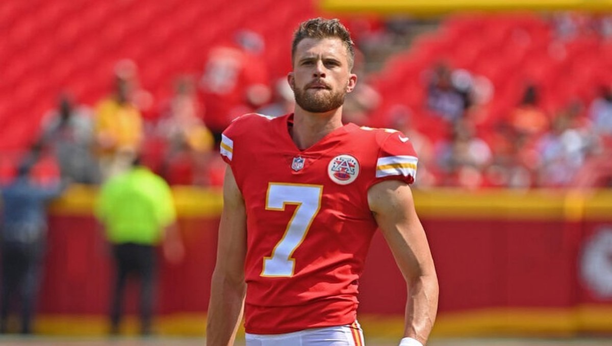 Harrison Butker Genera Pol Mica Por Comentarios Machistas En Discurso Wallpaper