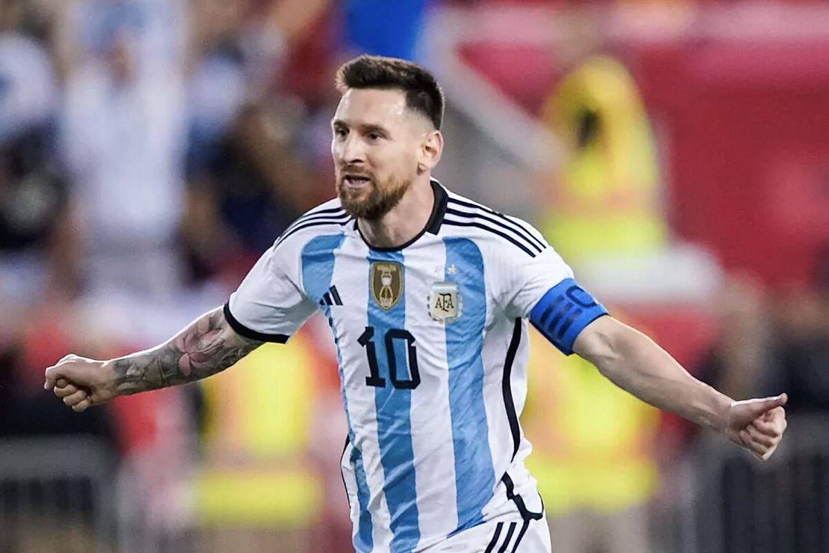 World Cup The Two Maradona Records Messi Is Chasing At Qatar