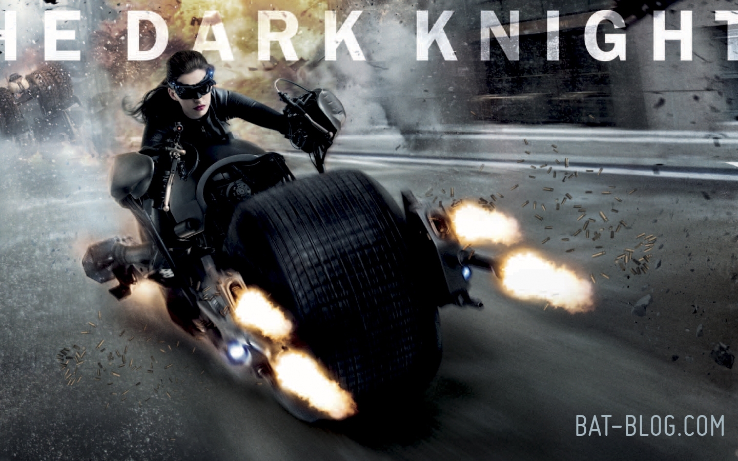 The Dark Knight Rises Anne Hathaway Catwoman Wallpaper