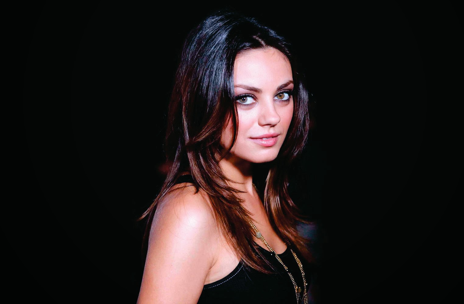 Mila Kunis New HD Wallpaper World Celebrities
