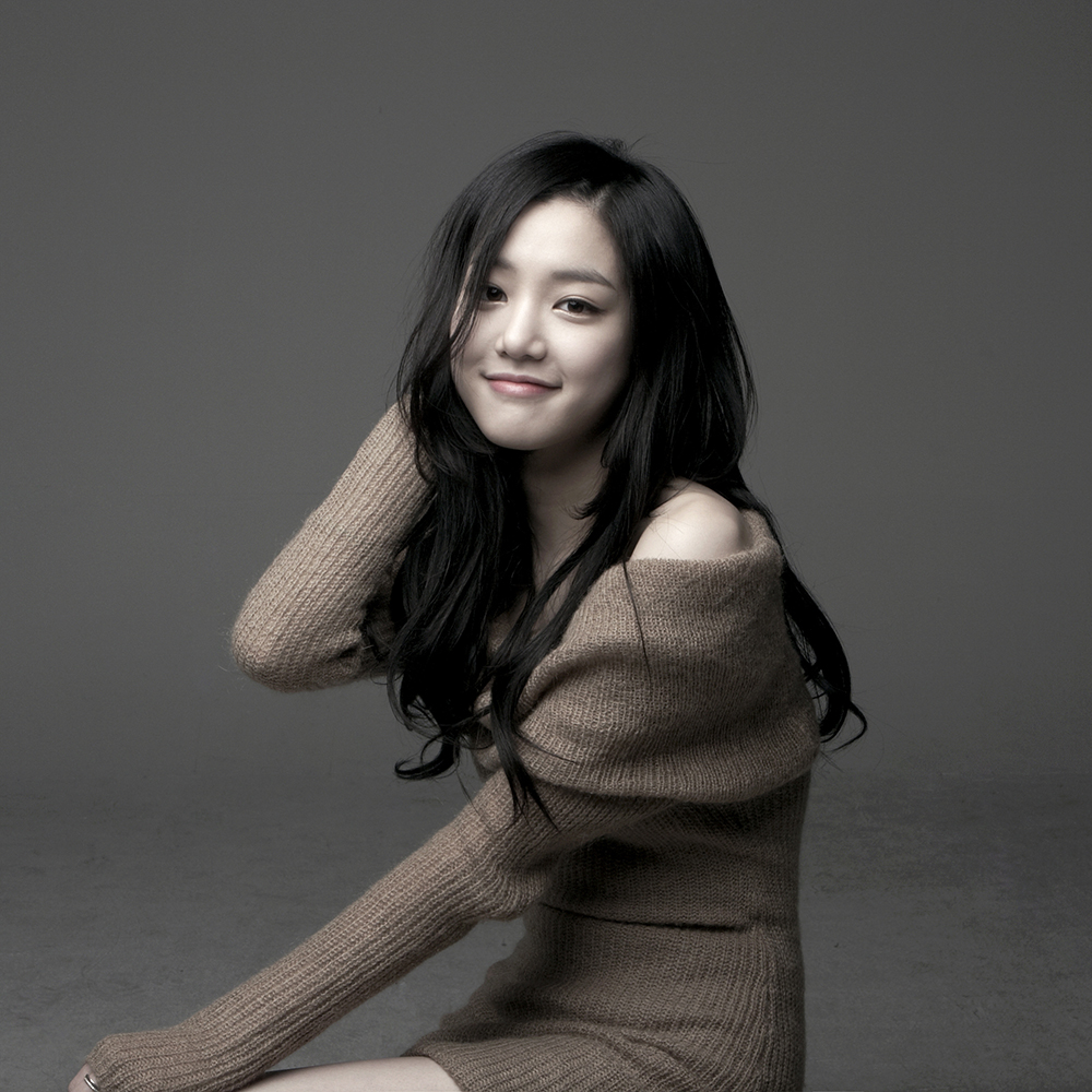 Korean Actress Lee Yoo Bi Dusol Beauty Hair
