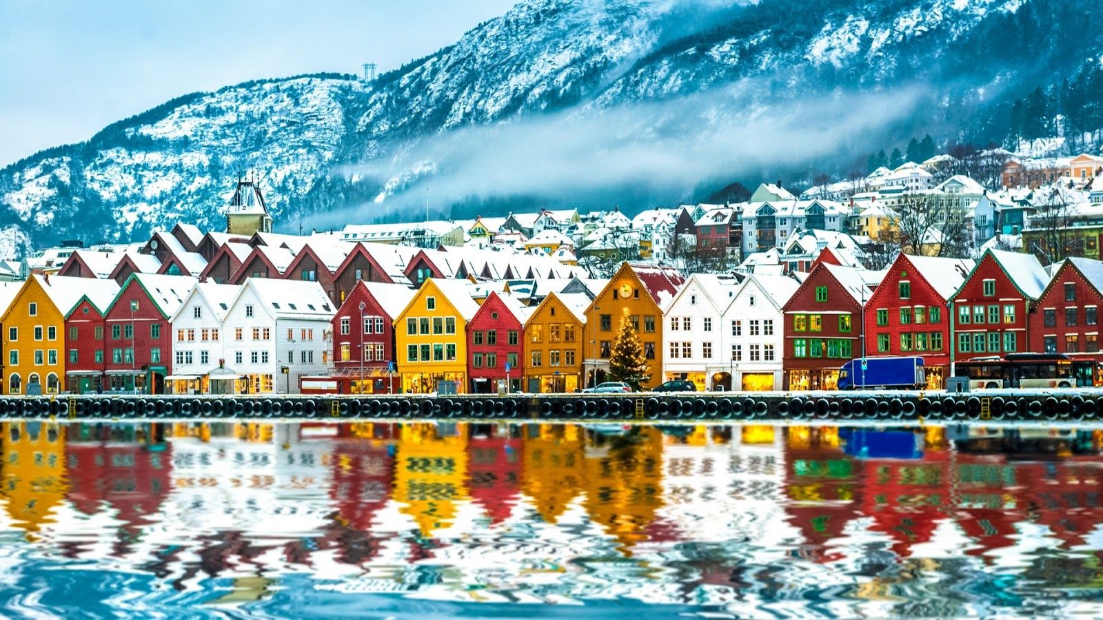 Bergen Wallpaper Top Background