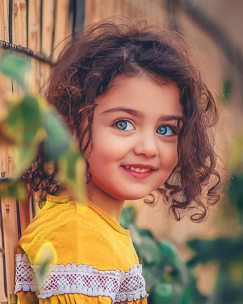 Cute Baby Girl Wallpaper