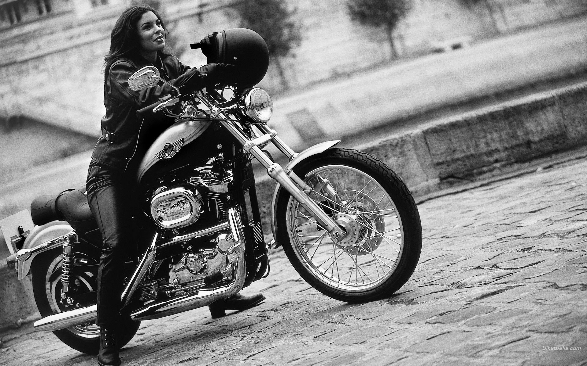 Harley Davidson Motorcycle Bike Helmet Girl Wallpaper Photos