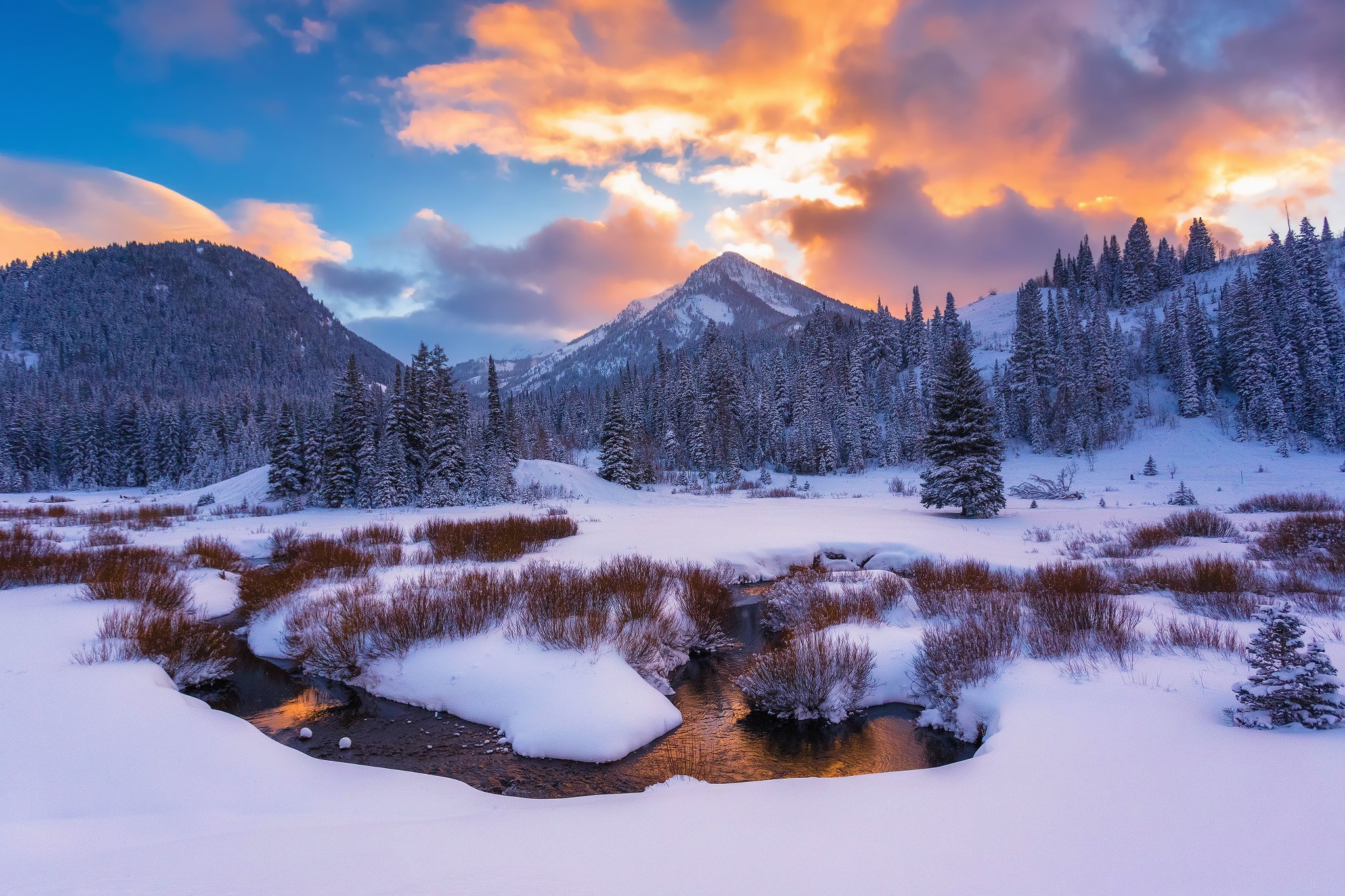  utah mountains winter snow stream wallpapers landscapes   download 2048x1365