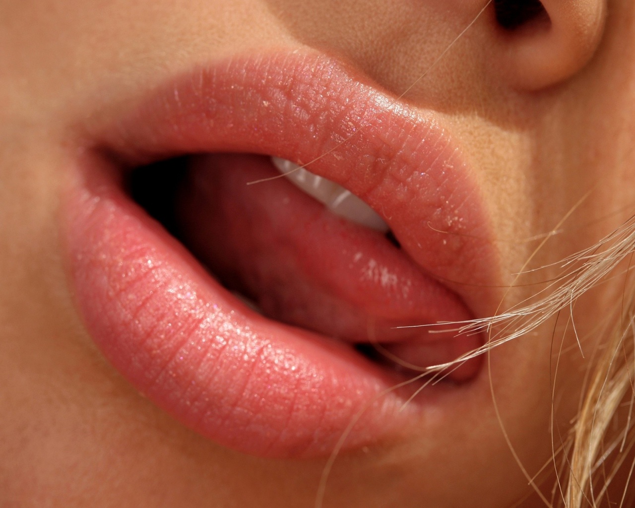 Tasty Lips Desktop Pc And Mac Wallpaper