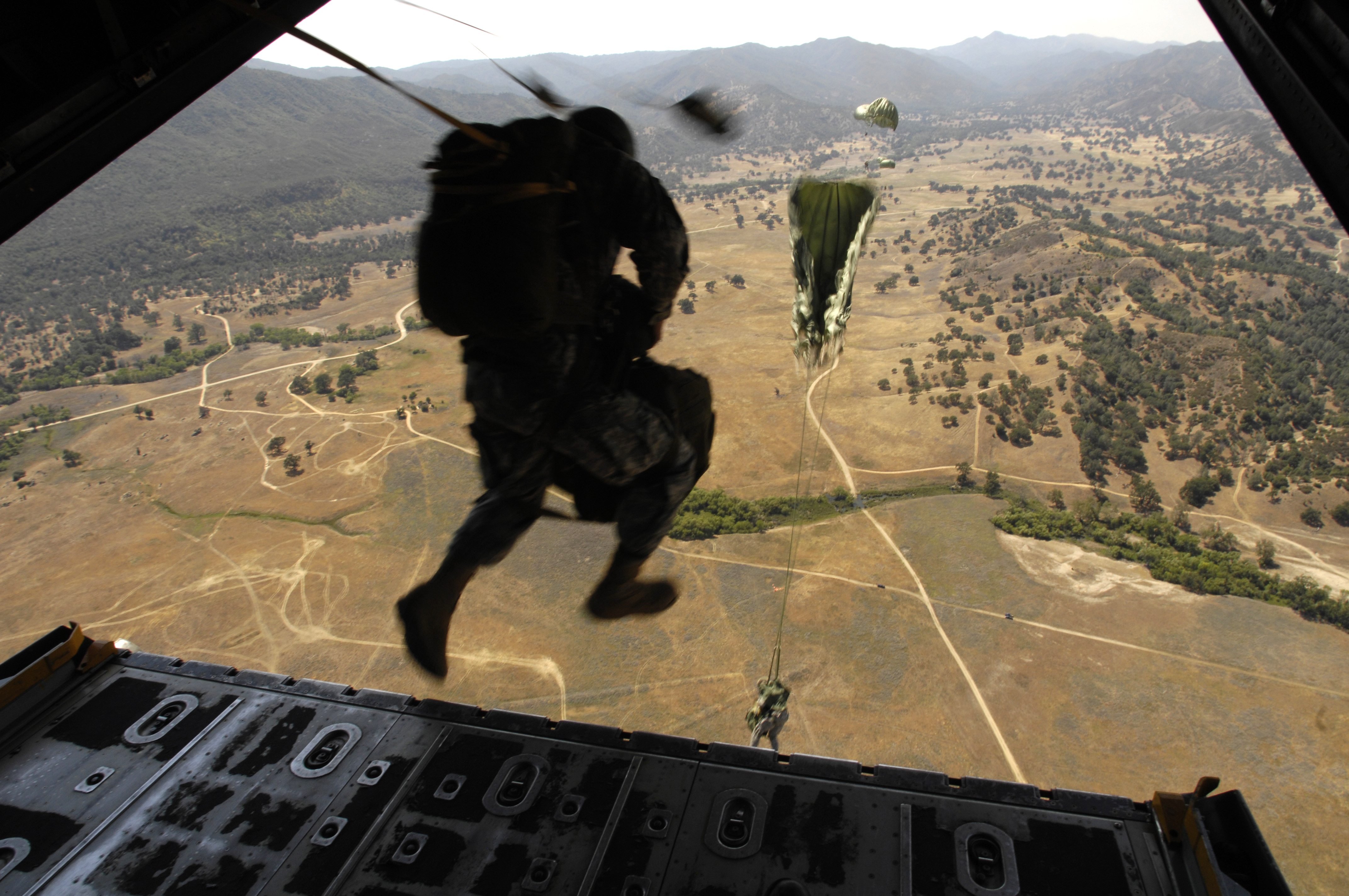 Military Paratroopers 4k Ultra HD Wallpaper Background Image