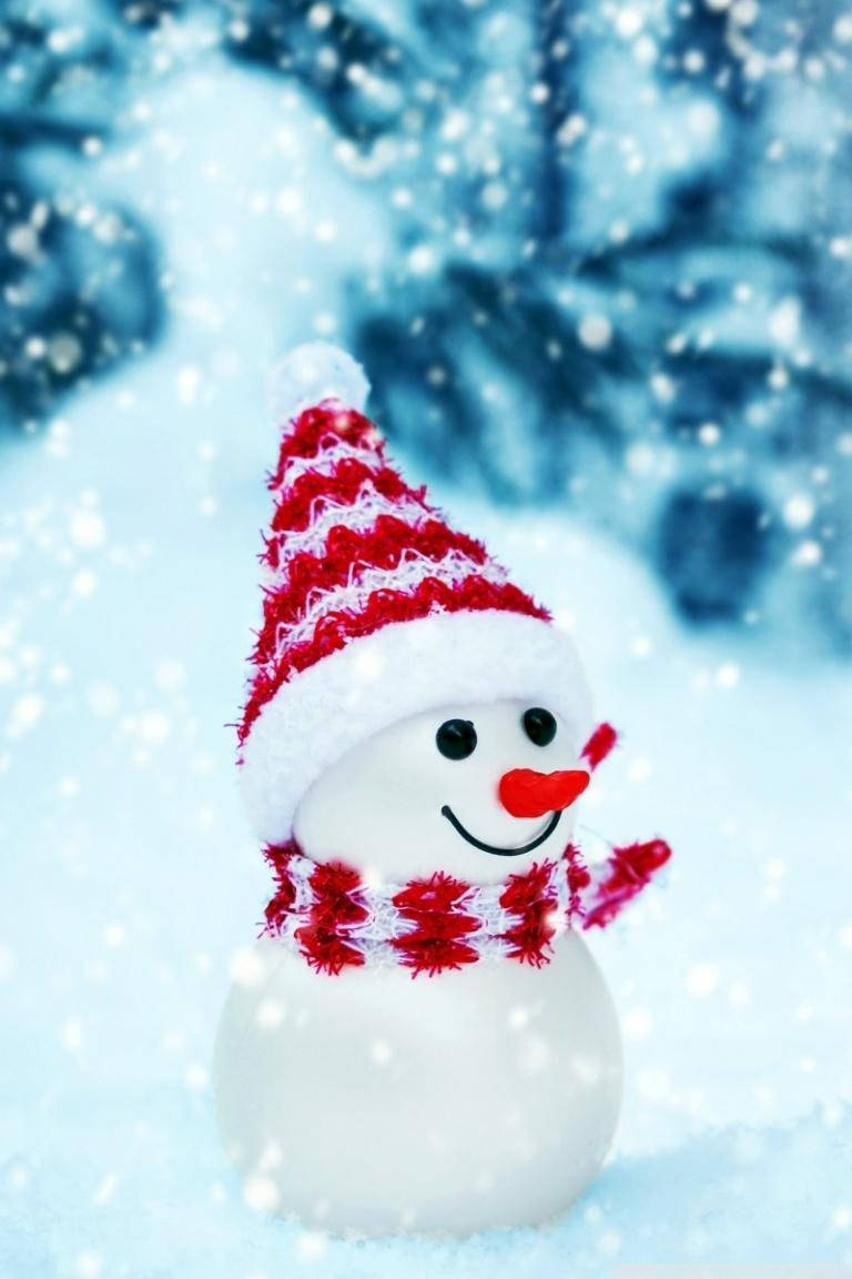 Snow Falling Wallpaper