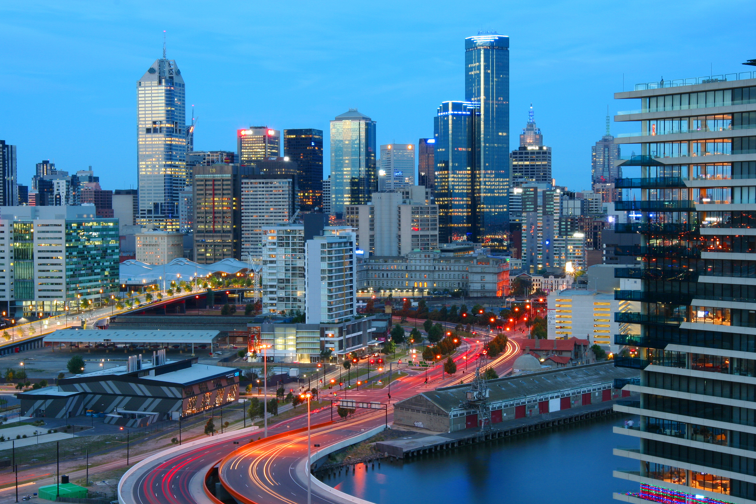 Melbourne Australia city river bridge buildings lights 640x960 iPhone  44S wallpaper background picture image