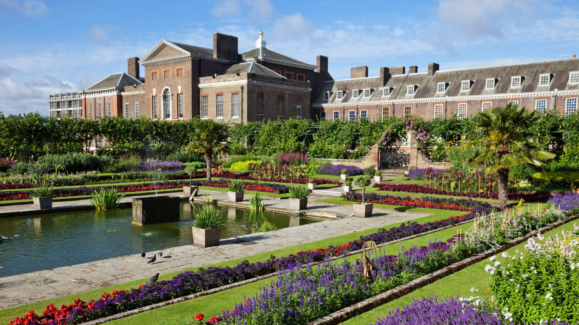 Kensington Palace Overlooking Gardens Wallpaper