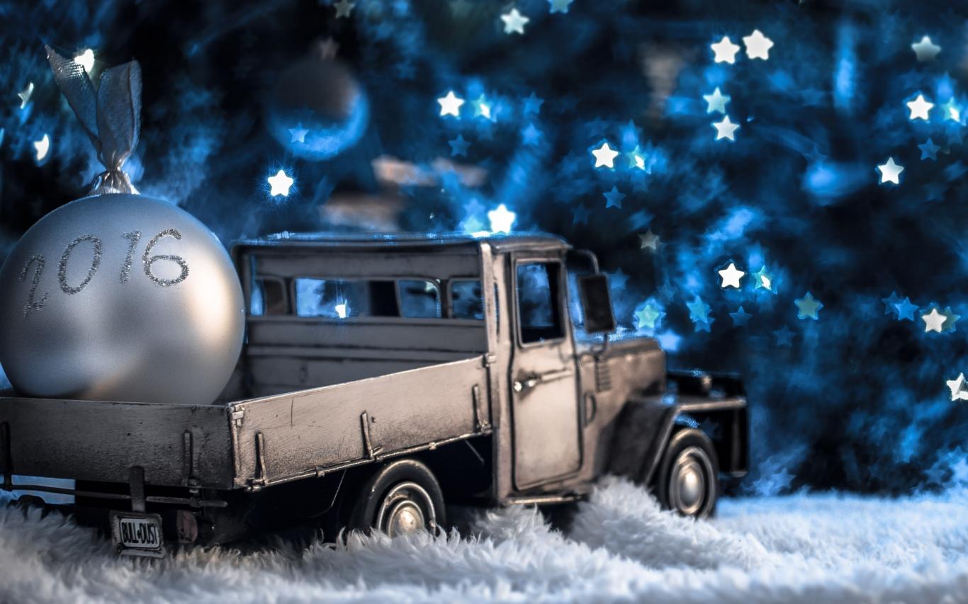 Happy New Year Silver Ball And Truck Image Wallpaper HD