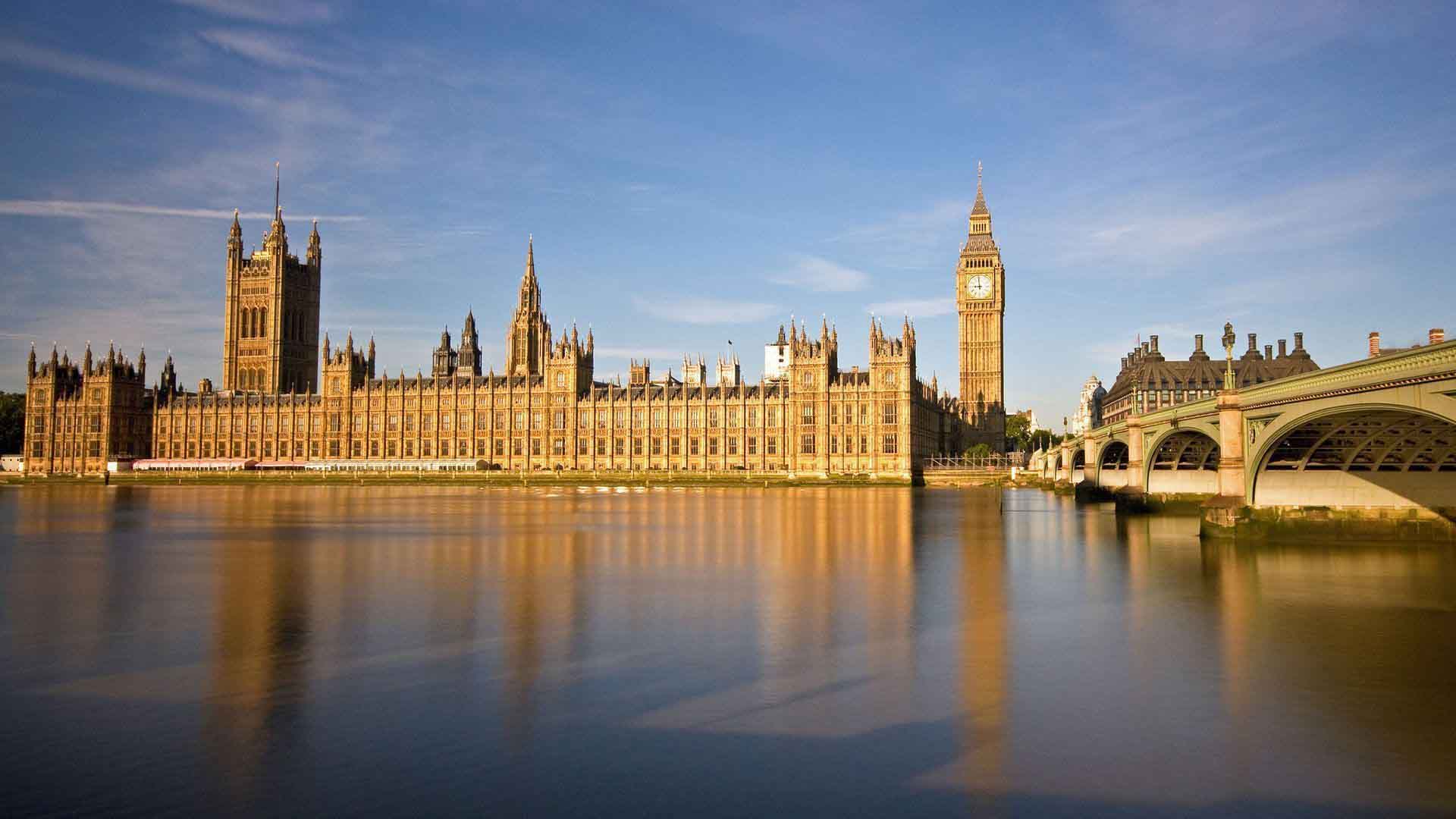 Big Ben In London Screensavers Desktop Wallpaper