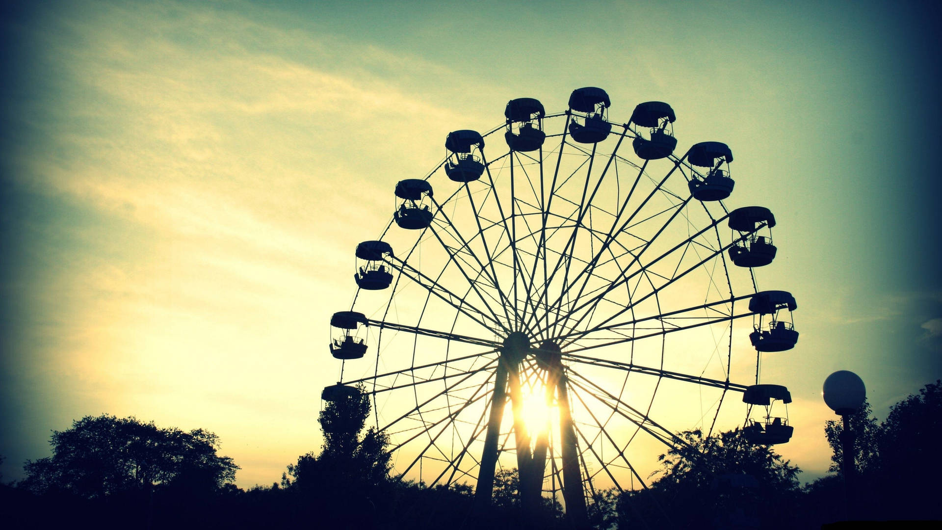 Ferris Wheel Wallpaper