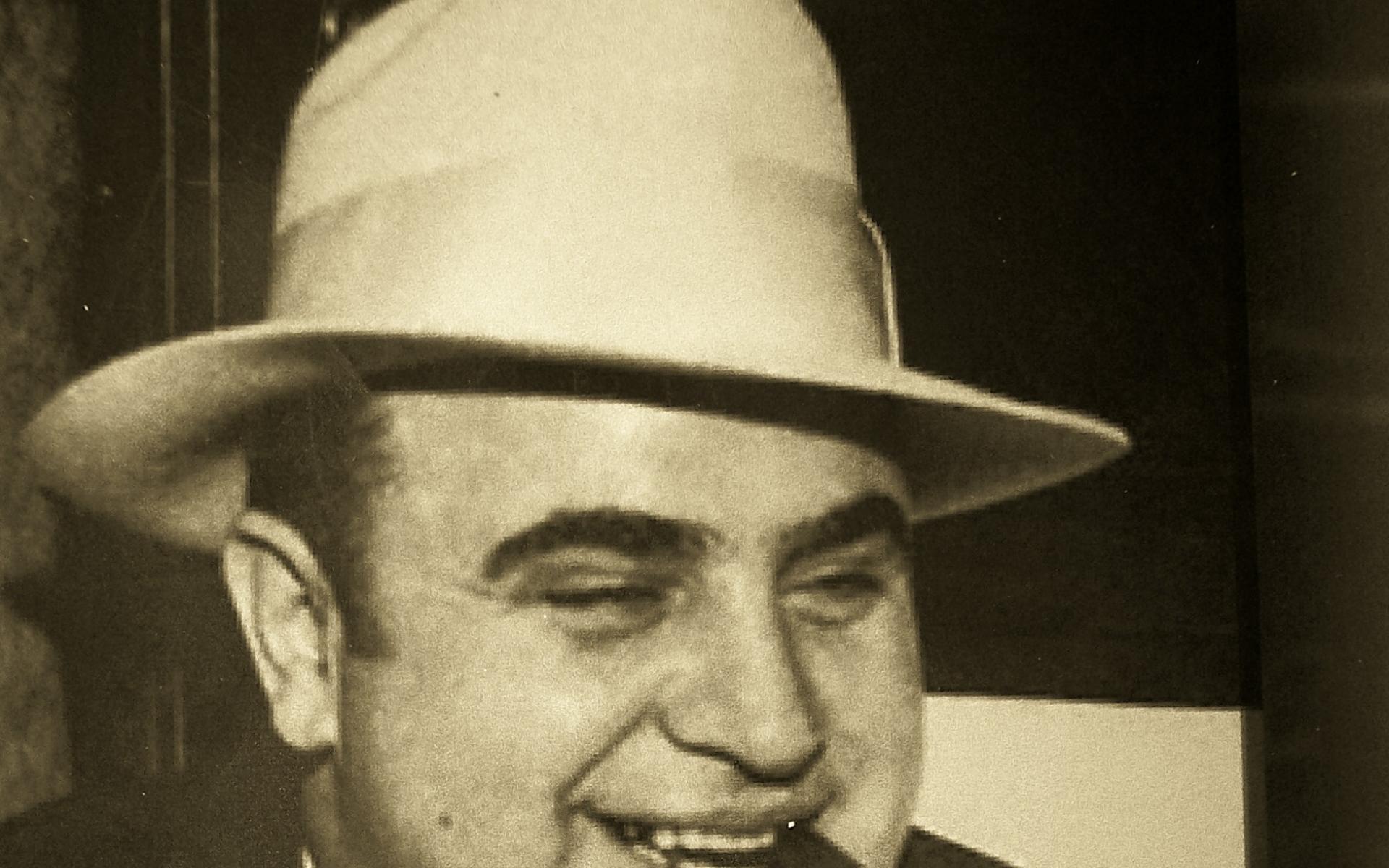 Al Capone Gangster Wallpaper Hq