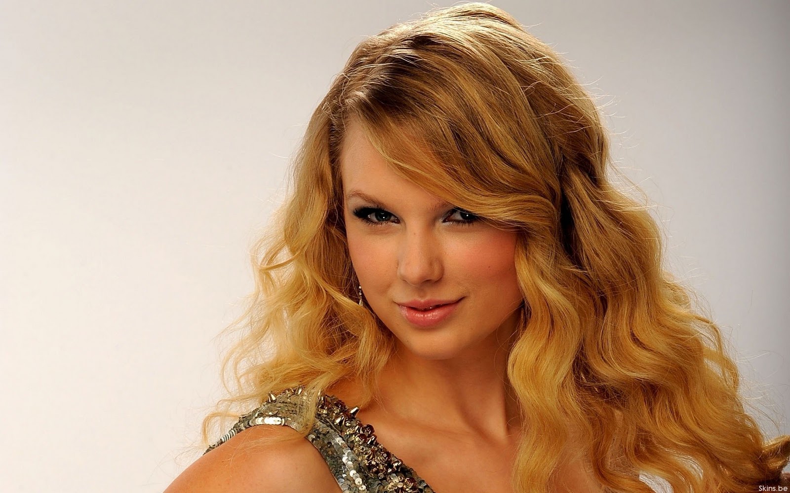 Taylor Swift HD With Guitar New