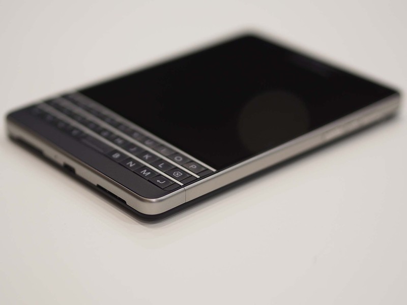 Hands On With At T S Redesigned Blackberry Passport Crackberry
