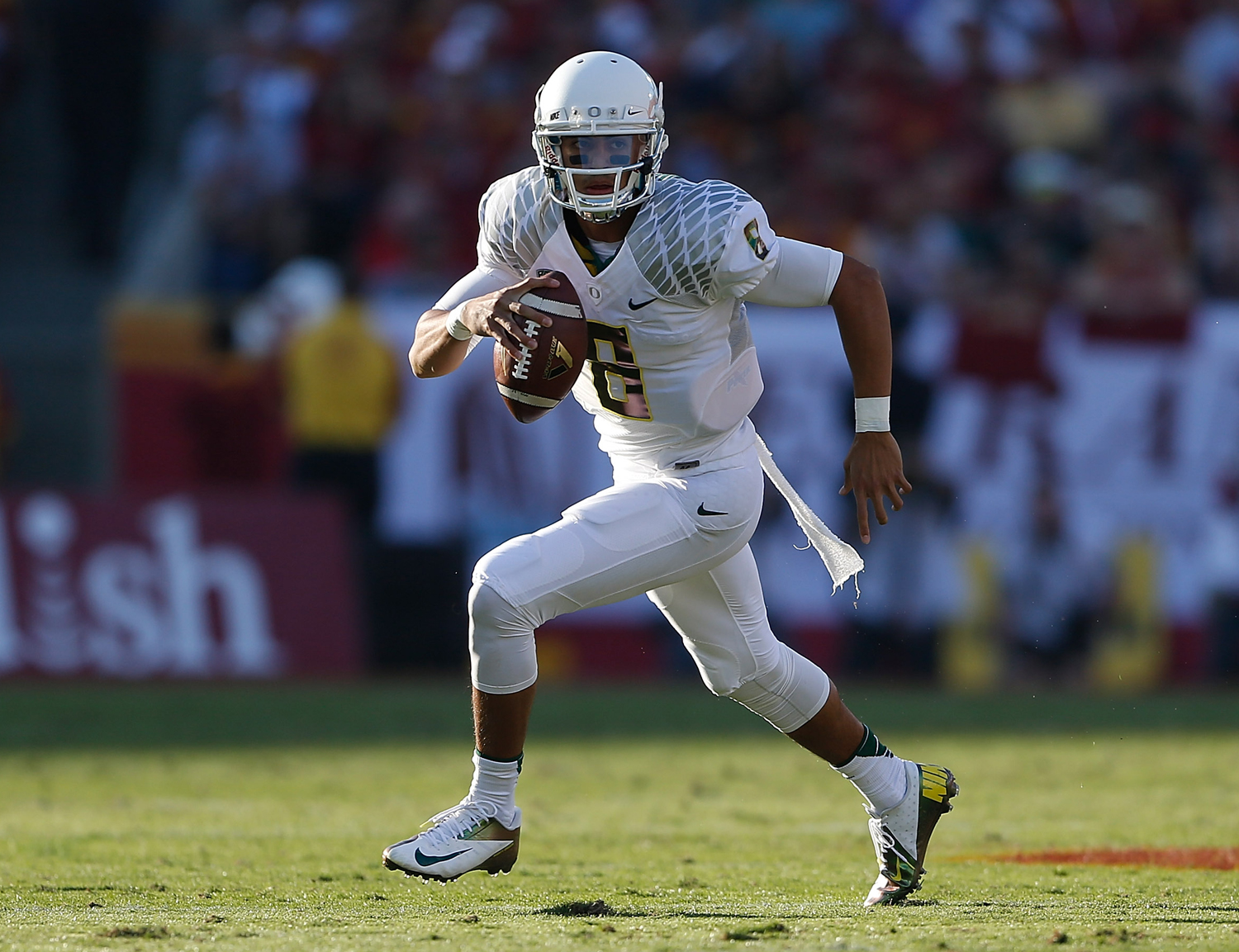 Marcus Mariota Leads The Pack Of Heisman Candidates This Year