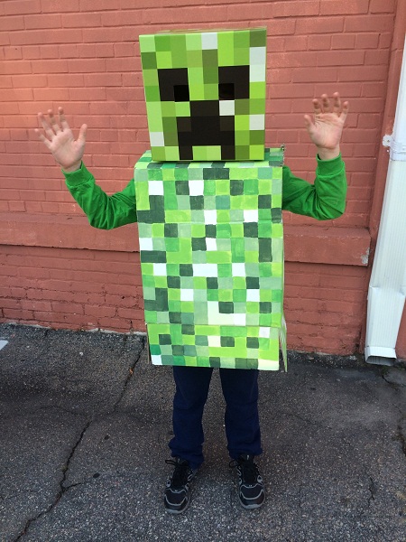 Minecraft Creeper Costume Wallpaper