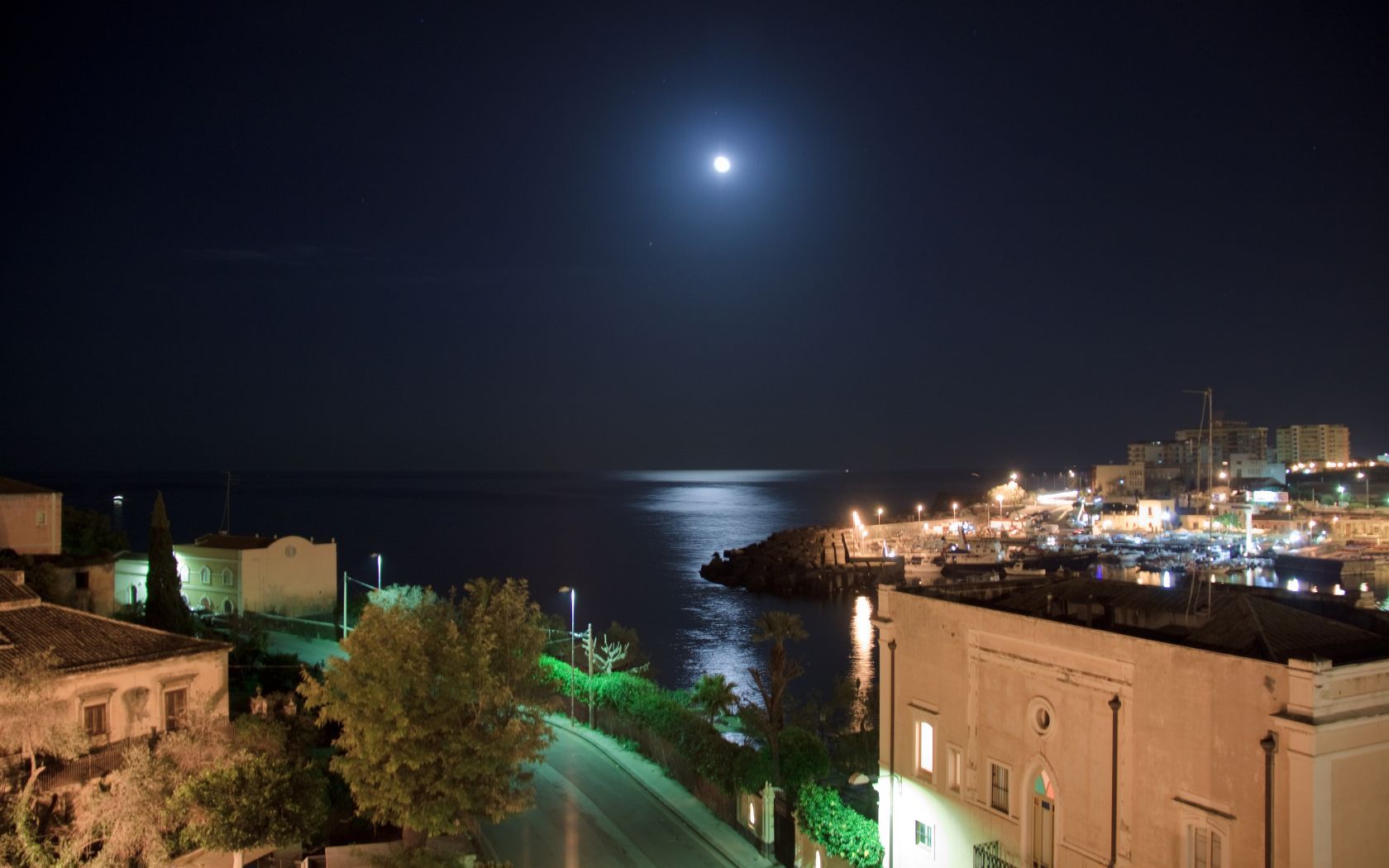 Sicilienne Moonlight Wallpaper