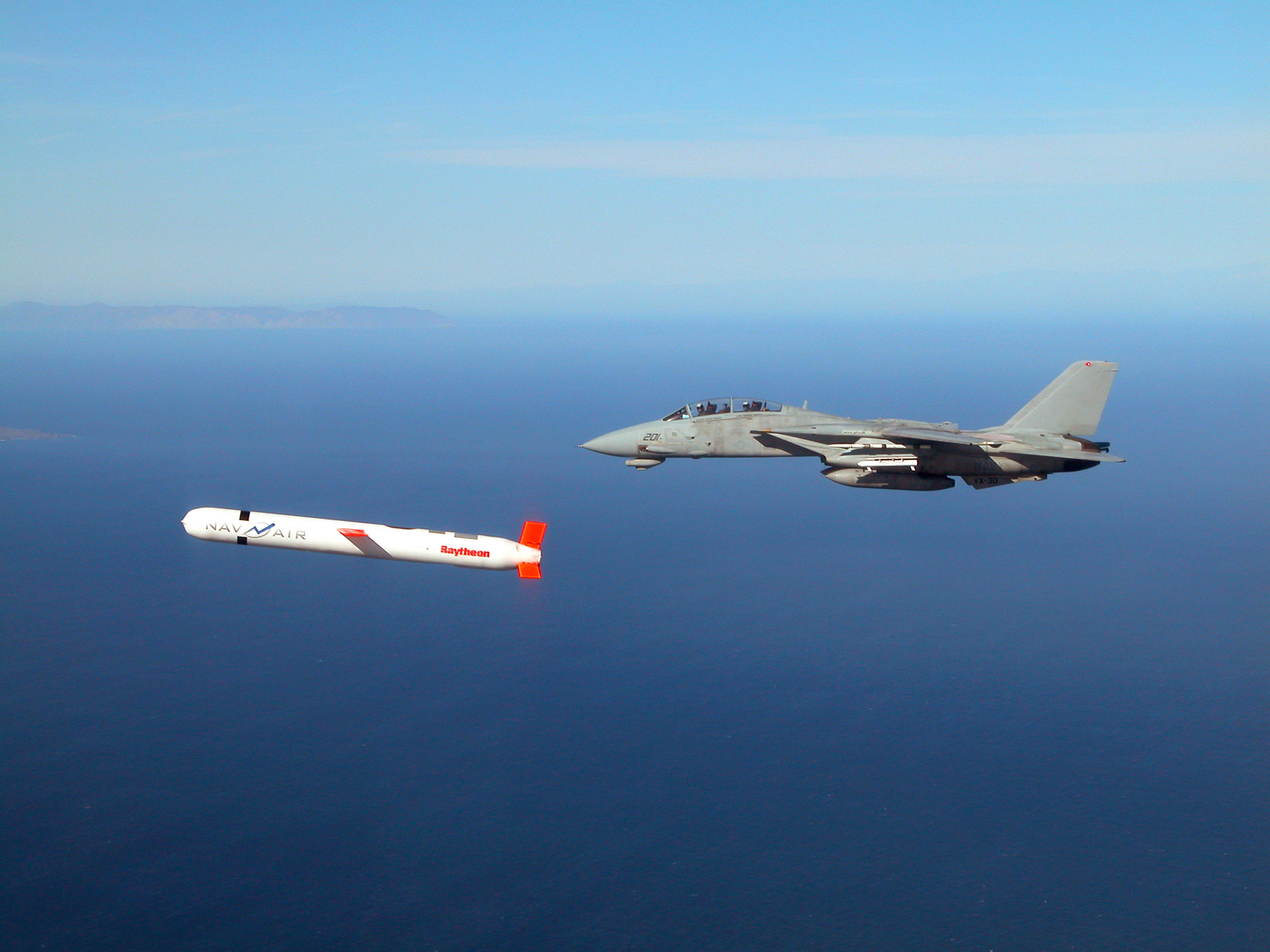 cruise missile vs tomahawk