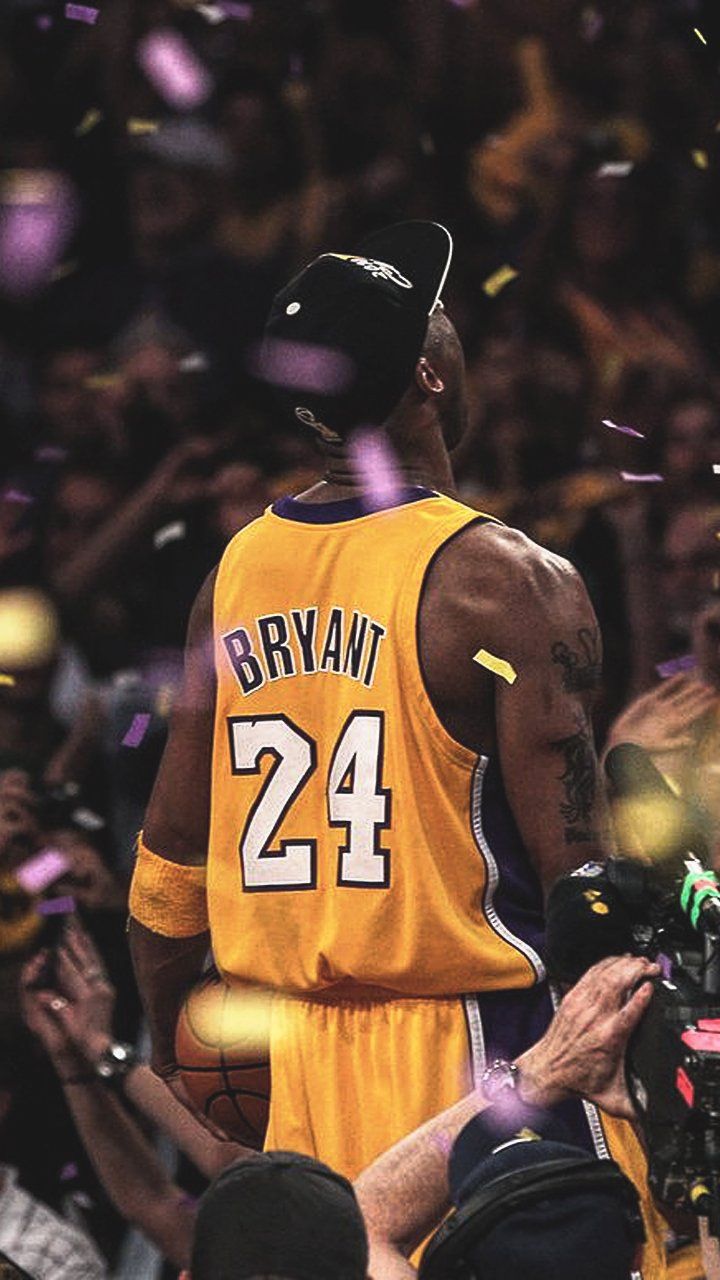 Steven Le On Kobe Bryant In Wallpaper