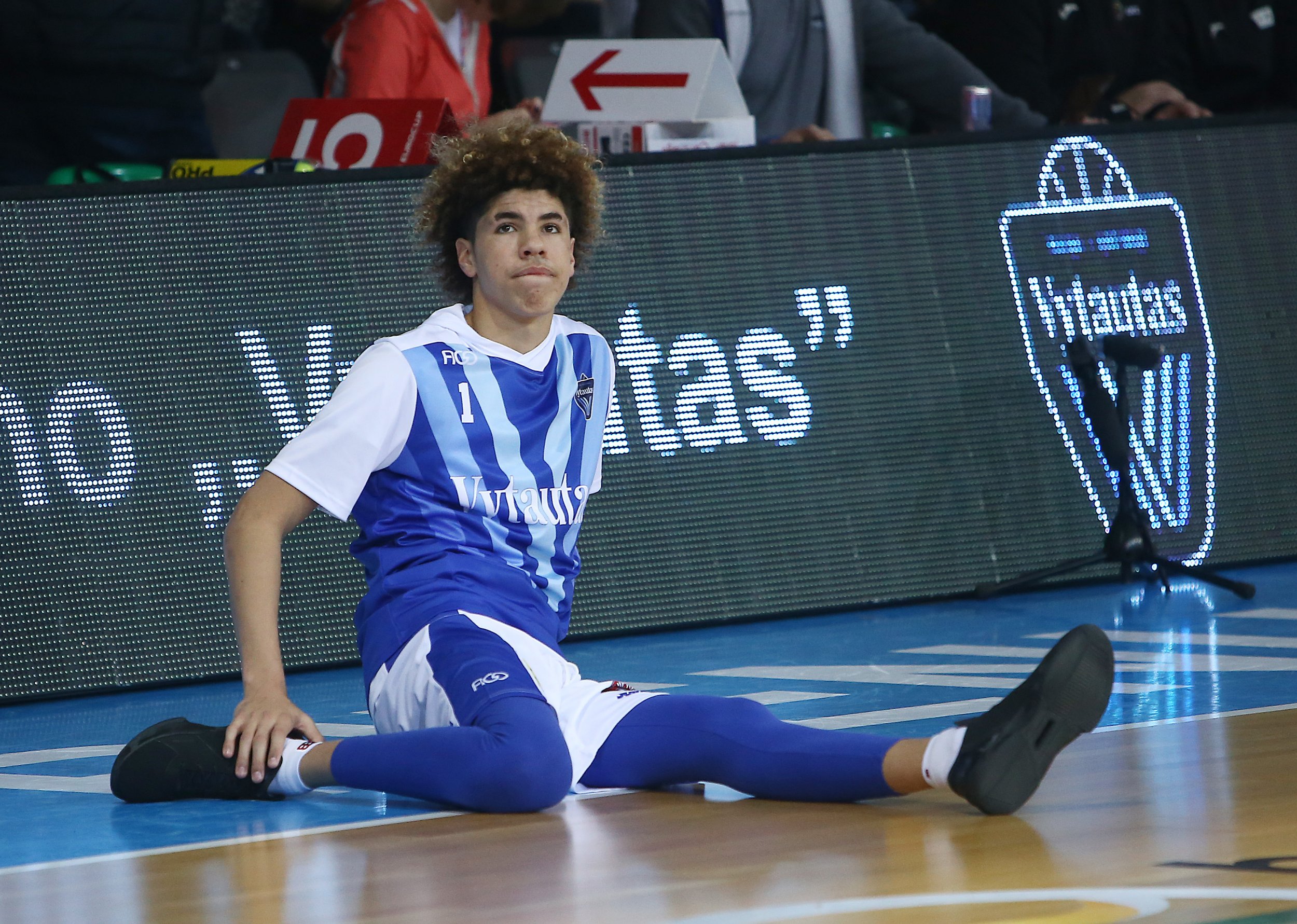 Video Lamelo Ball Sparks Brawl During Tour Match In Lithuania