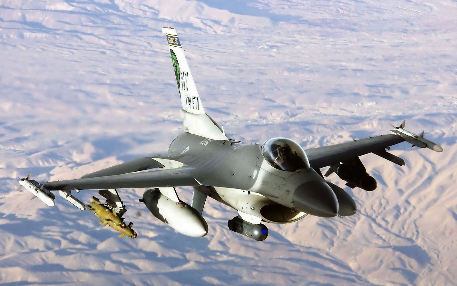 Clovisso Wallpaper Gallery General Dynamics F 16 Fighting Falcon