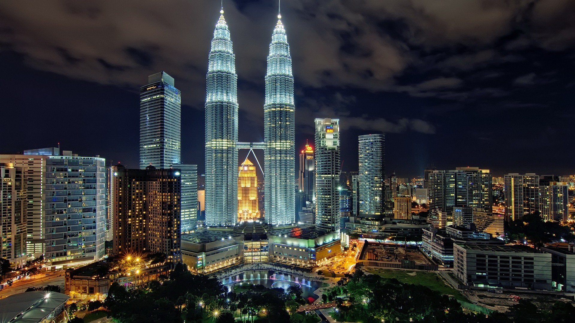 Wallpaper Night Skyscrapers Malaysia Kuala Lumpur
