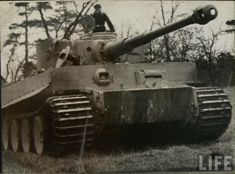  magazine tanks world war ii historical tiger tanks 1280x950 wallpaper