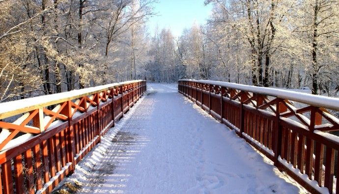 Snow Covered Homes Wallpaper Bridge With The