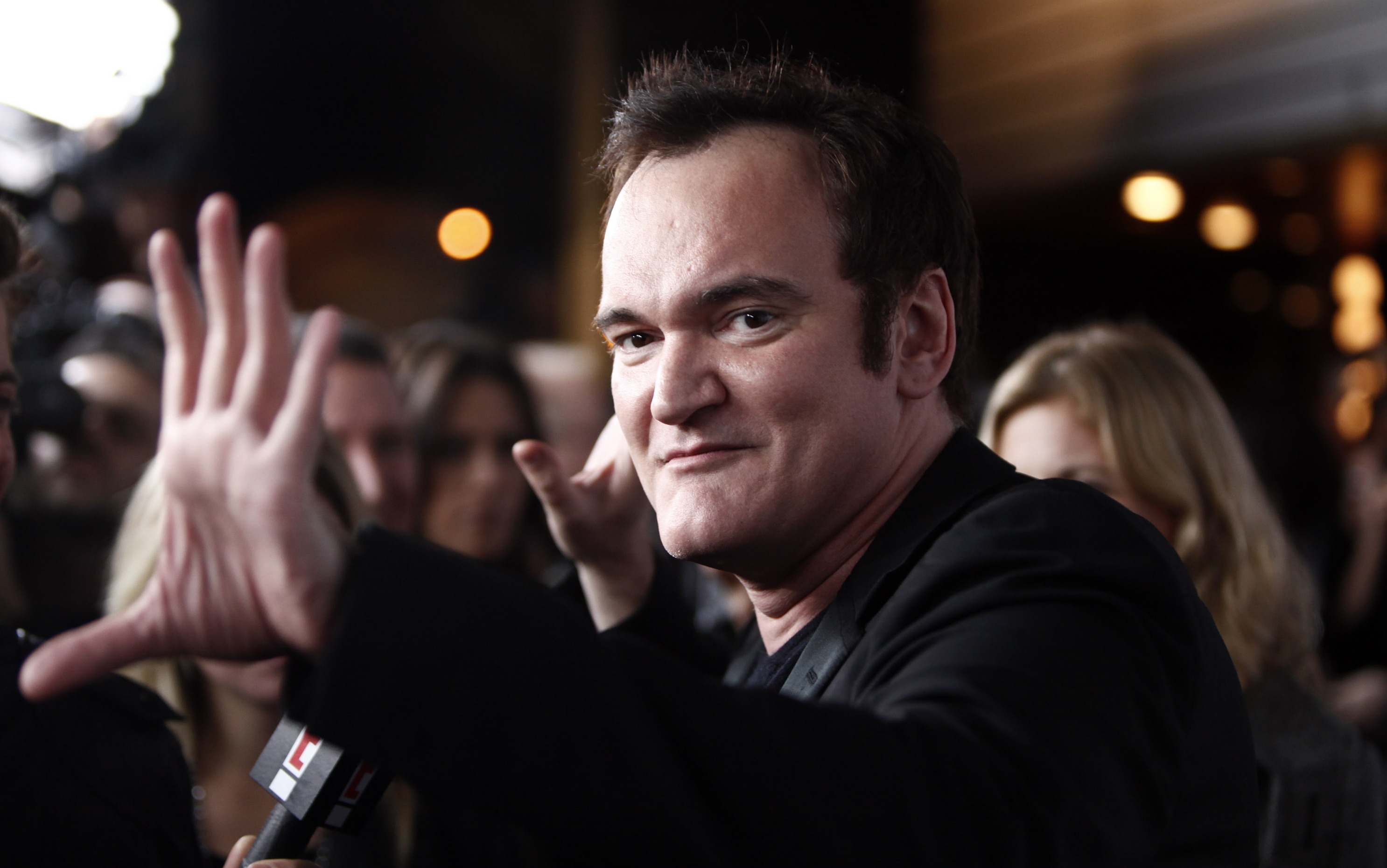 Quentin Tarantino Fires Shots At Ben Affleck While Connecting The