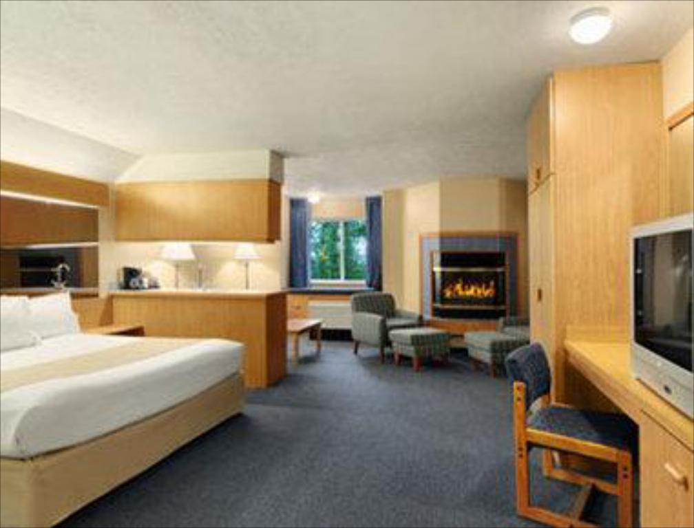 Microtel Inn Suites By Wyndham Anchorage Airport Hotel