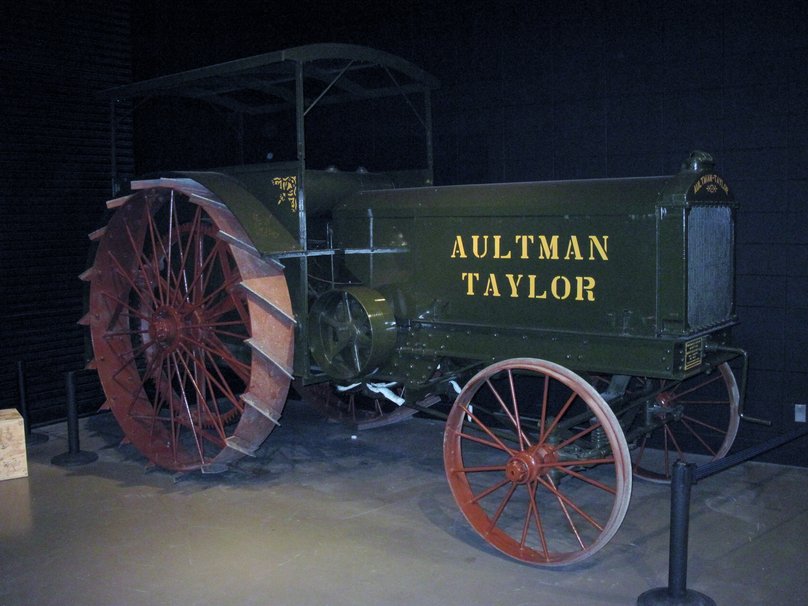 Aultman Taylor Tractor Wallpaper