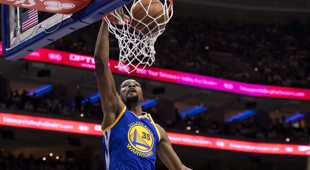 Despite Cold Curry Durant Leads Warriors Past 76ers
