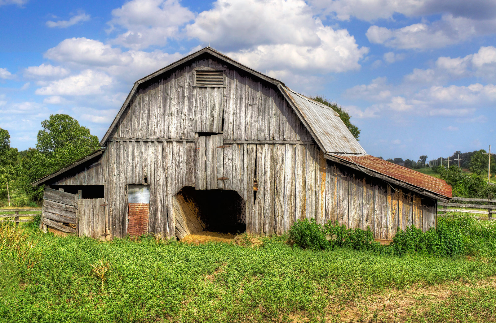 Old Barn Ii HDr By Joelht74
