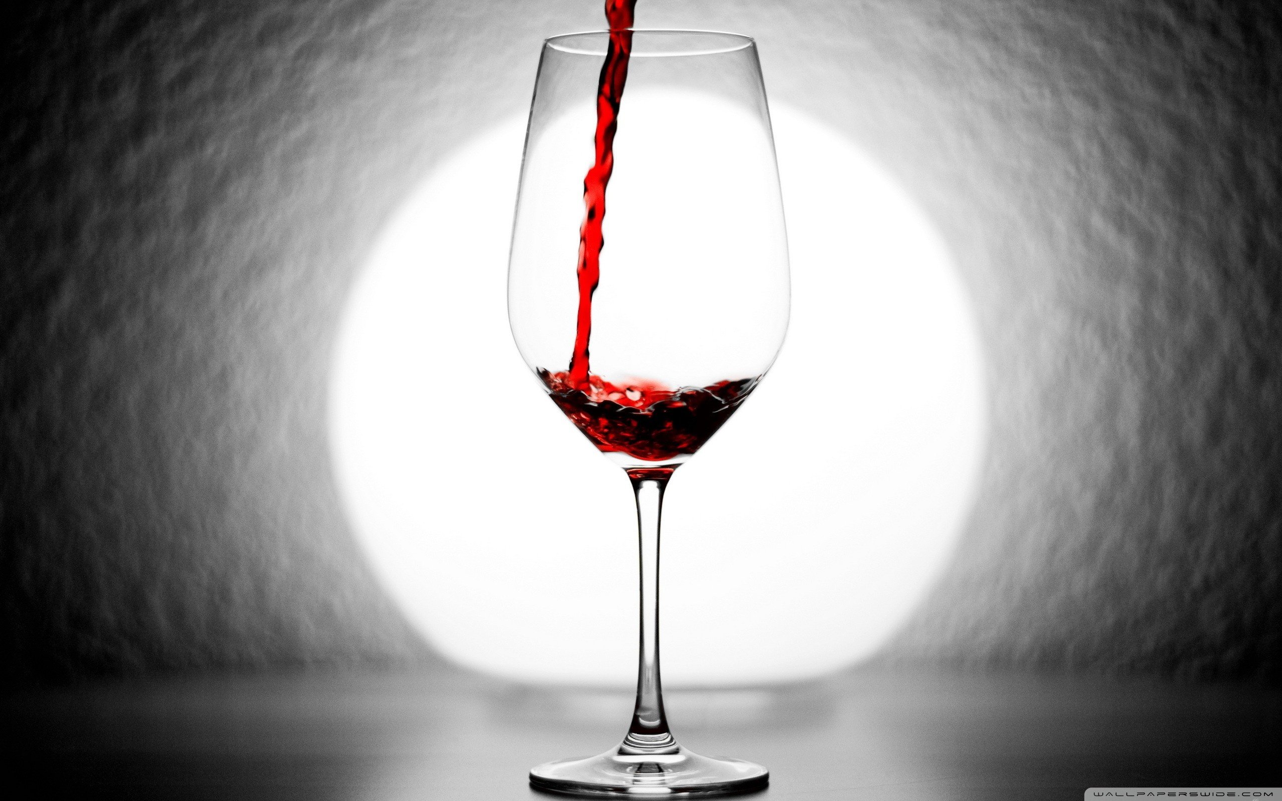 Glass of Red Wine Wallpaper   HQ Wallpapers download 100 high 2560x1600