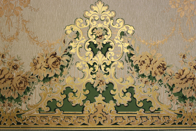 Vintage Wallpaper Frieze