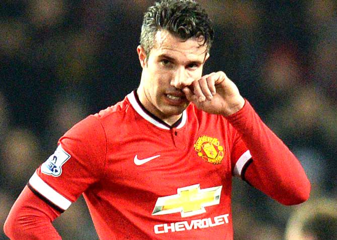 Epl Injured Manchester United Striker Van Persie Ruled Out Of Aston