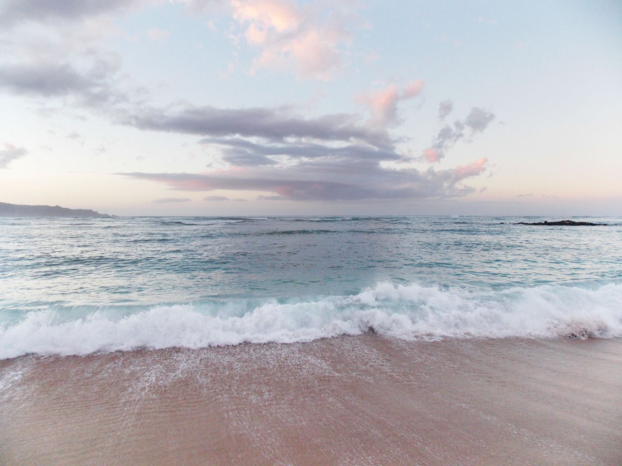 Aesthetic Beach Wallpaper