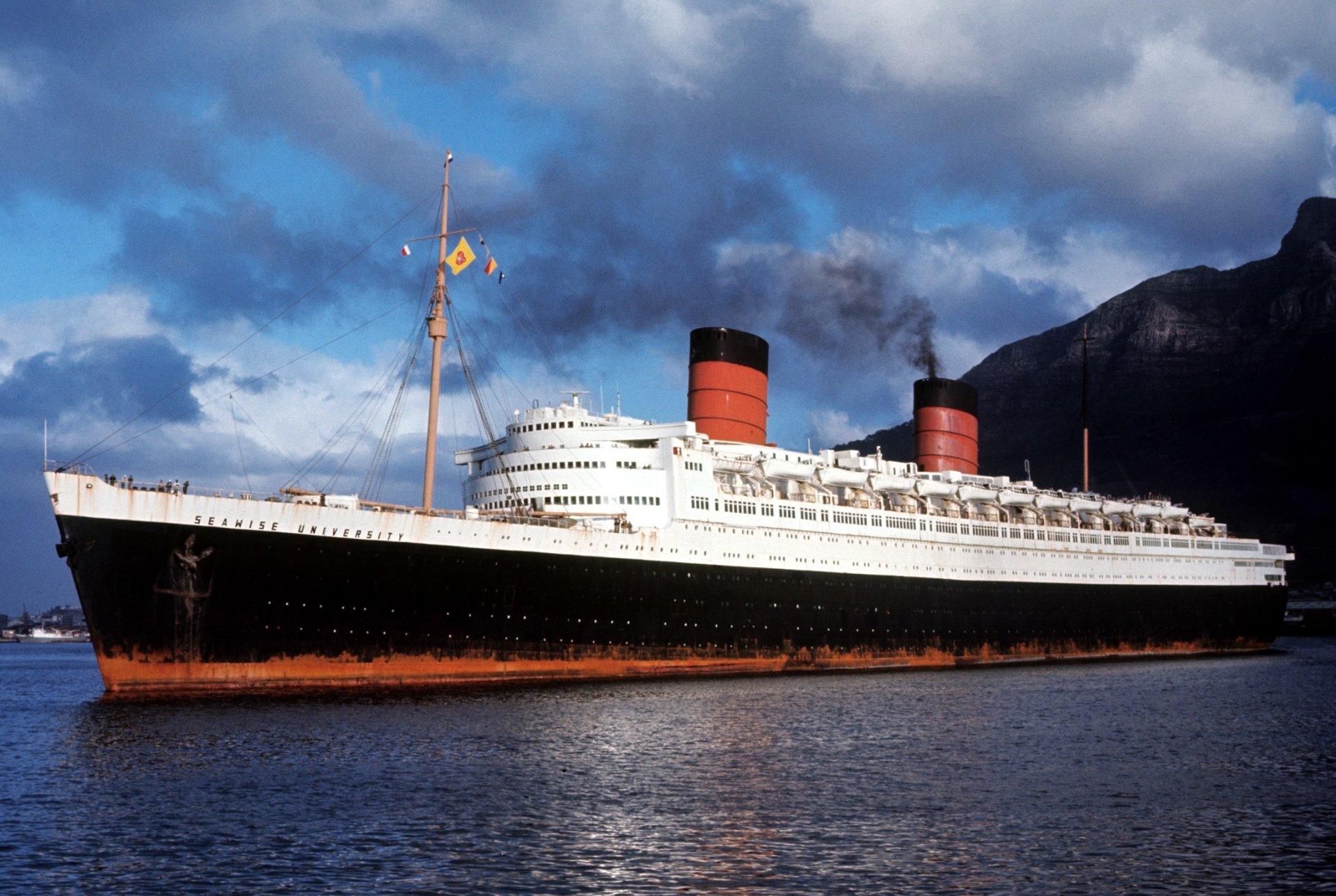 RMS Queen Elizabeth SS Seawise University