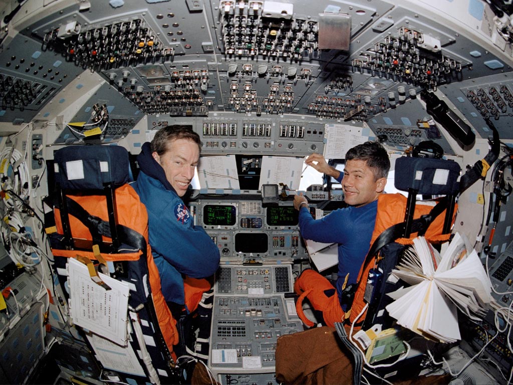 Inside Space Shuttle Cockpit Pics About